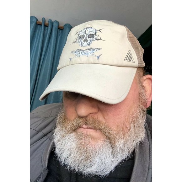 Columbia PFG Cap Skull Crossbones Tuna Wahoo Sharks beige Hat Trucker Fishing - Picture 1 of 7